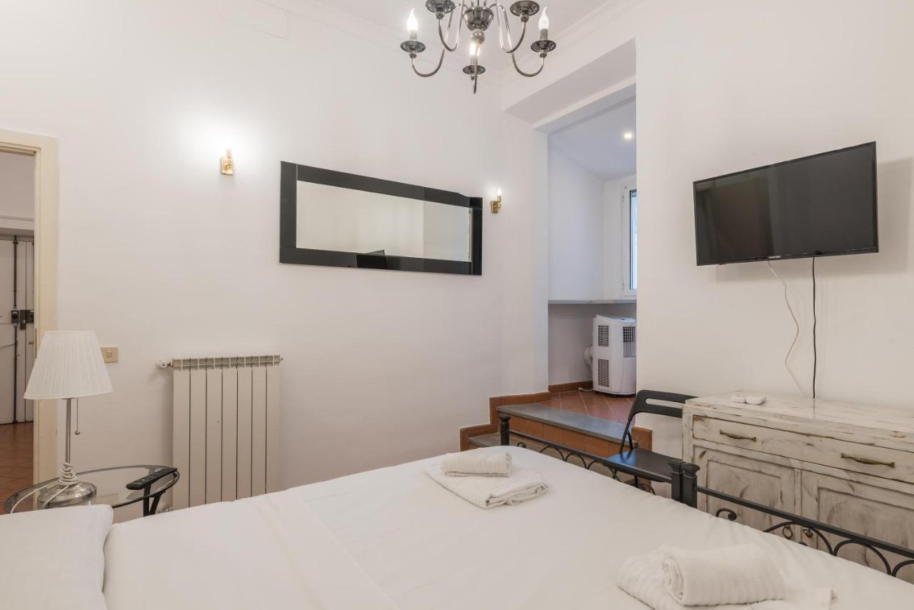Joivy Trevi Fountain'S Relais Apartment Rome Exterior photo